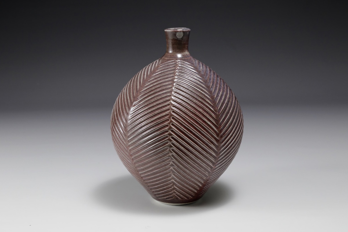 bottleredcarved1